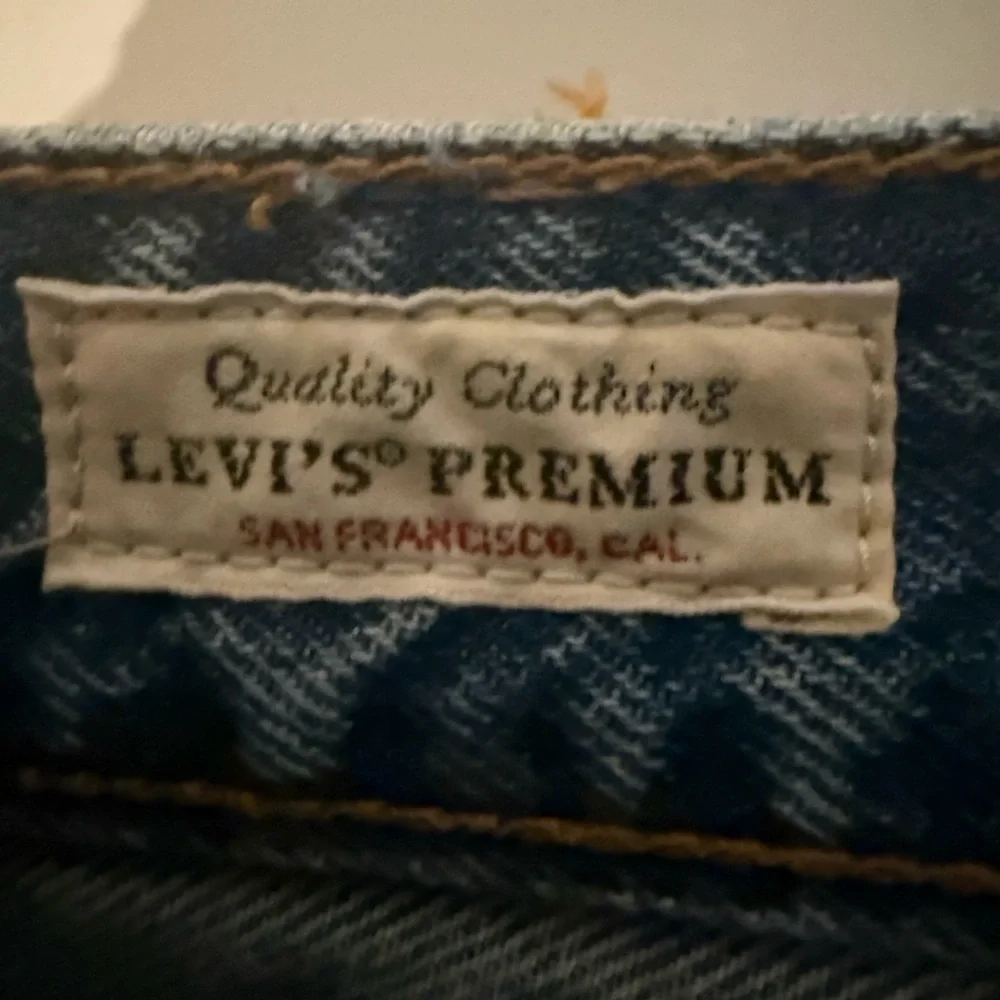 Levis Premium Icon Skirt Denim Mini Raw Hem Blue 25‎ - Picture 4 of 4